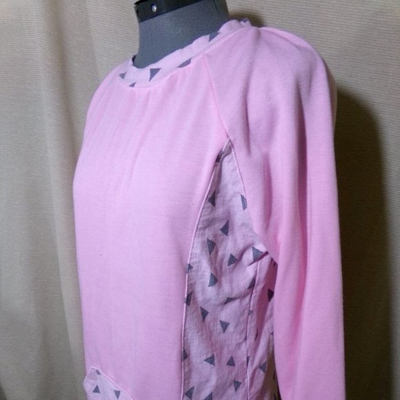 Triangle graphic print Fleece Sweatshirt S Pink Gray crew neck Soft lightweight - Picture 2 of 11